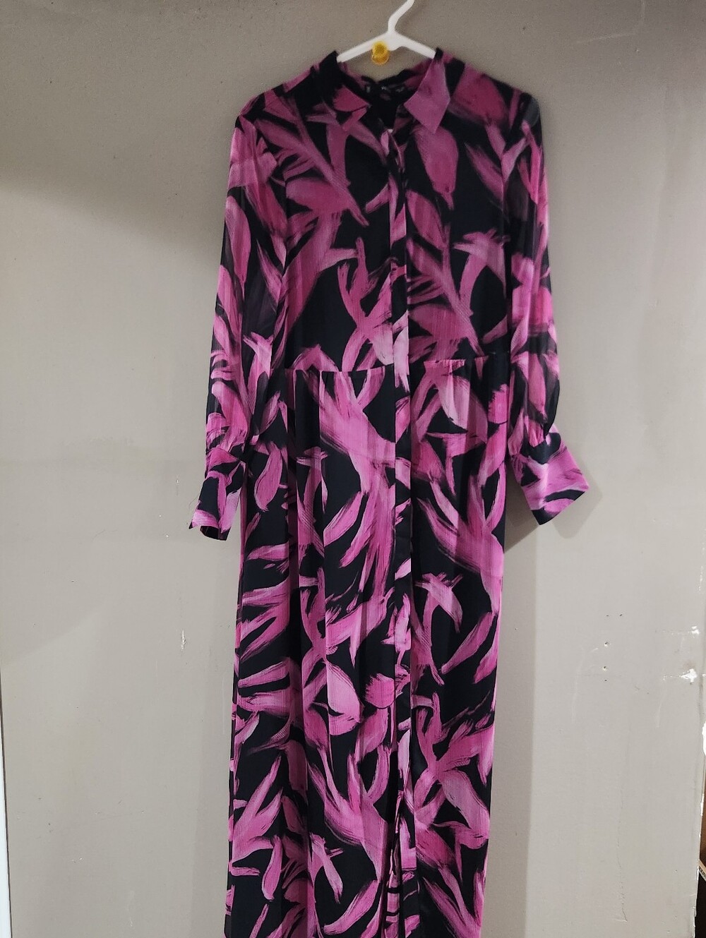 Mango Printed Chiffon Dress Maxi Button Size 6 Black Pink Purple